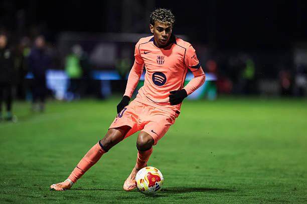 官方：青岛西海岸vs浙江比赛延期 明天14点30开球